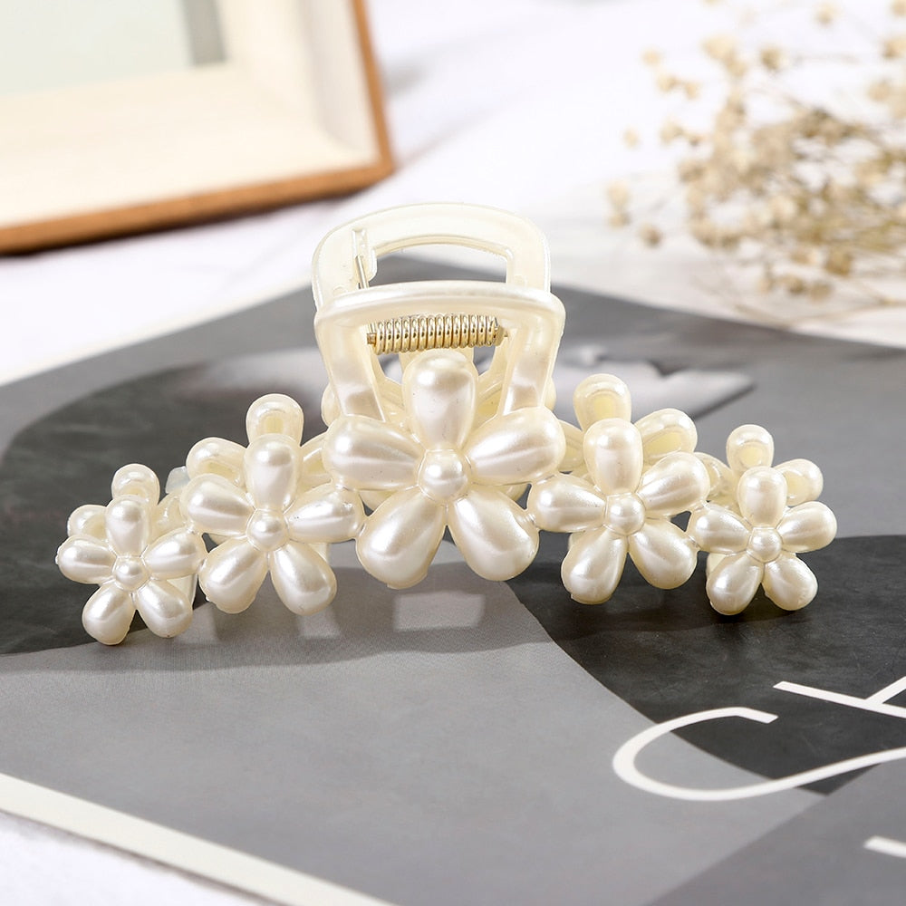 Modern Elegant Claw Hair Clip