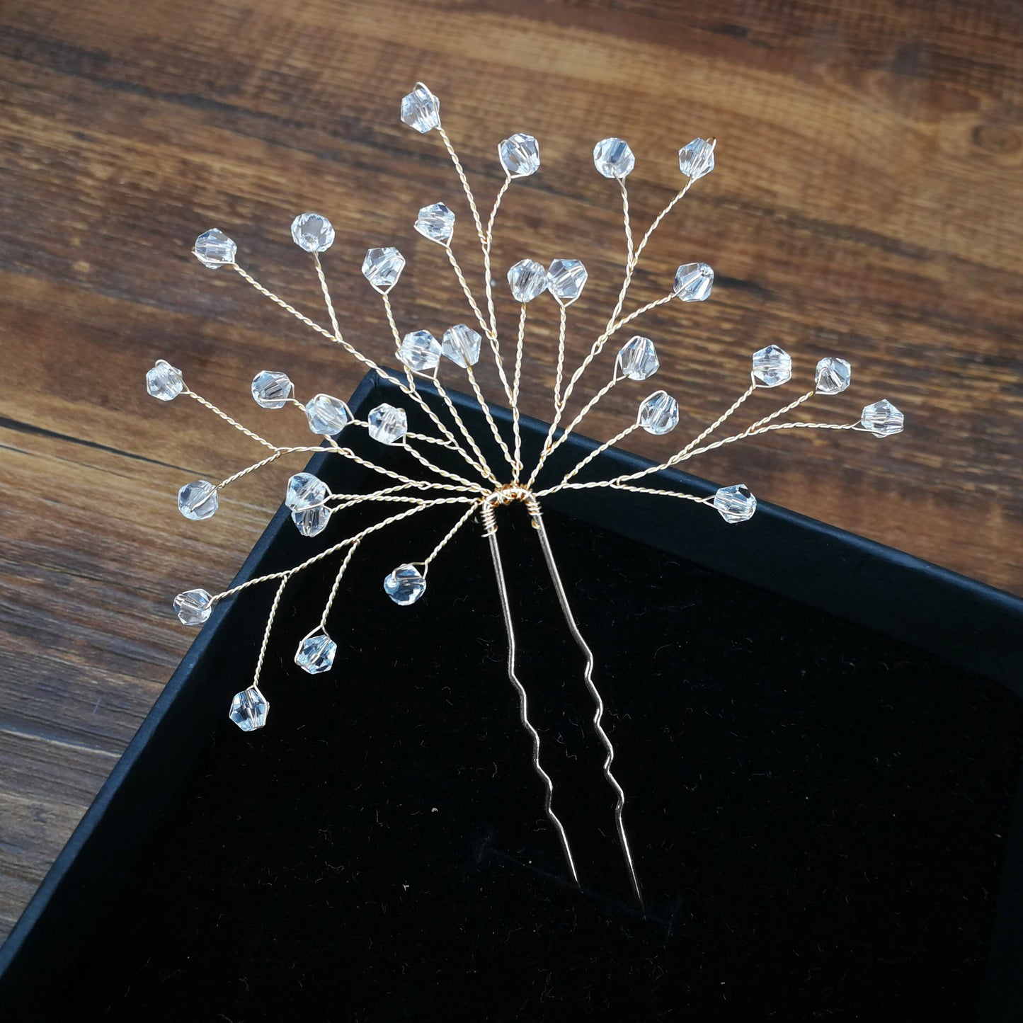 Modern Vintage Pearl/Crystal Metal Pin Hair Clip