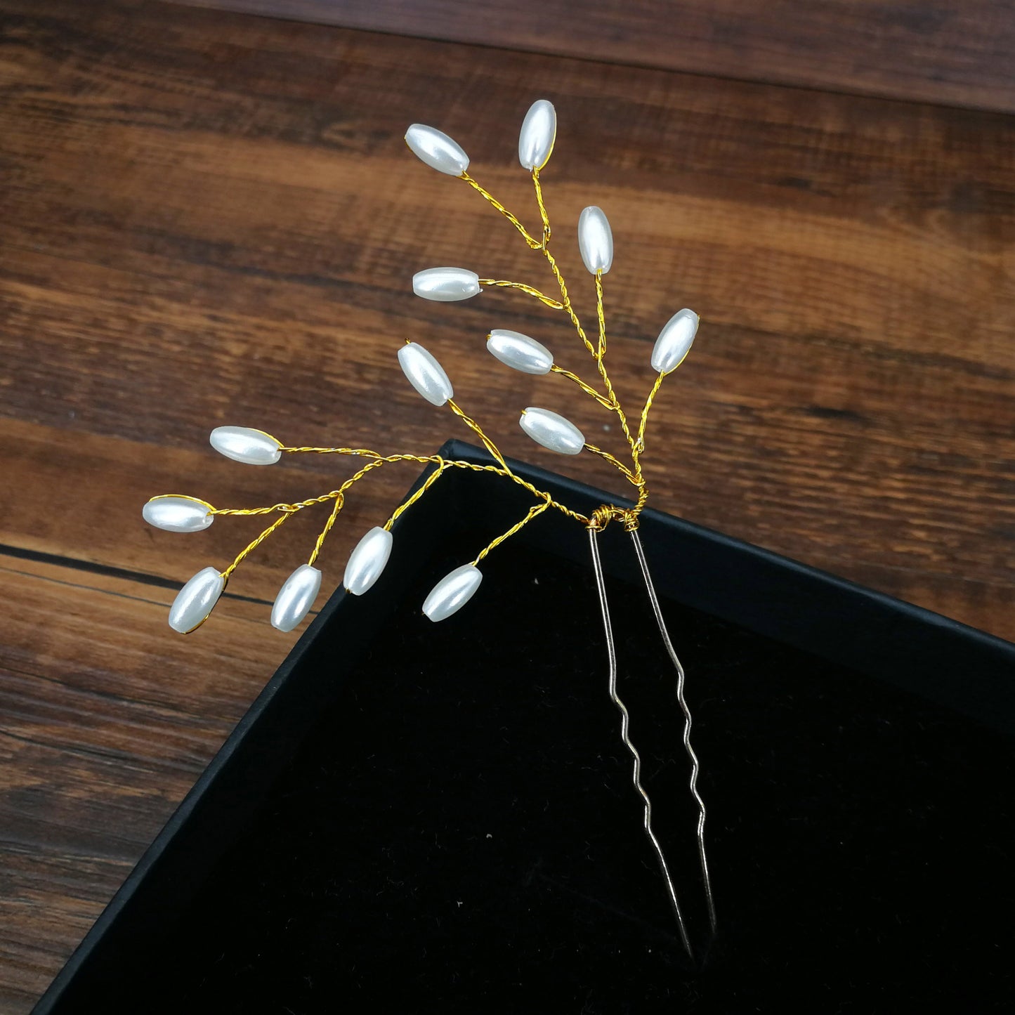 Modern Vintage Pearl/Crystal Metal Pin Hair Clip