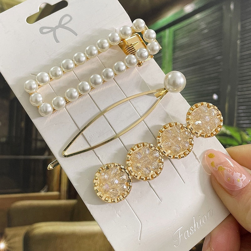 Modern Vintage Pearl Hair Clips