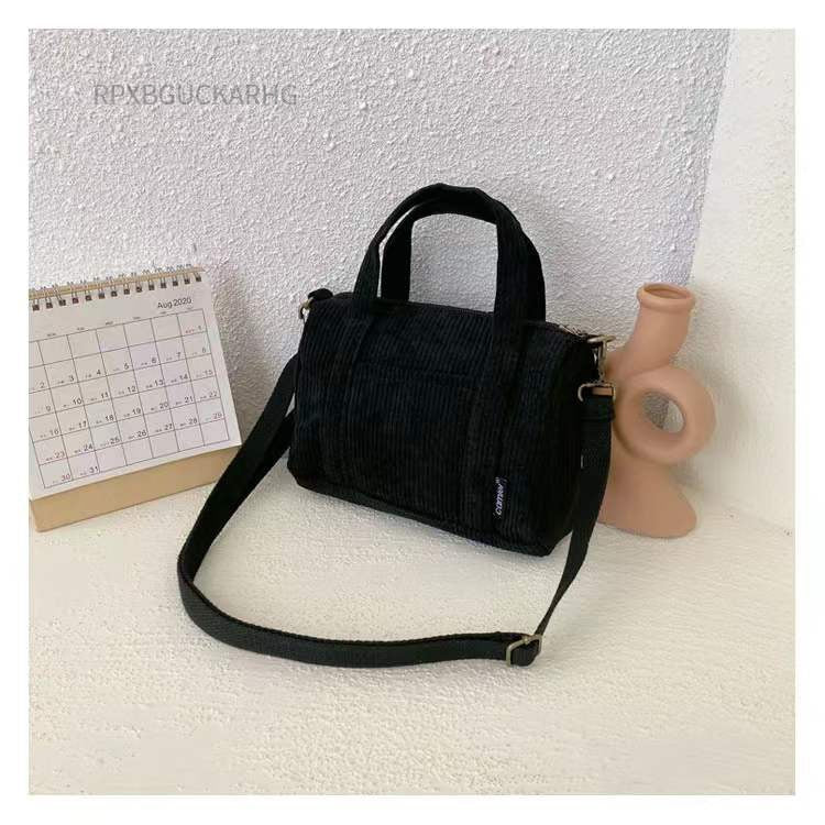 Vintage Style Shoulder Bag