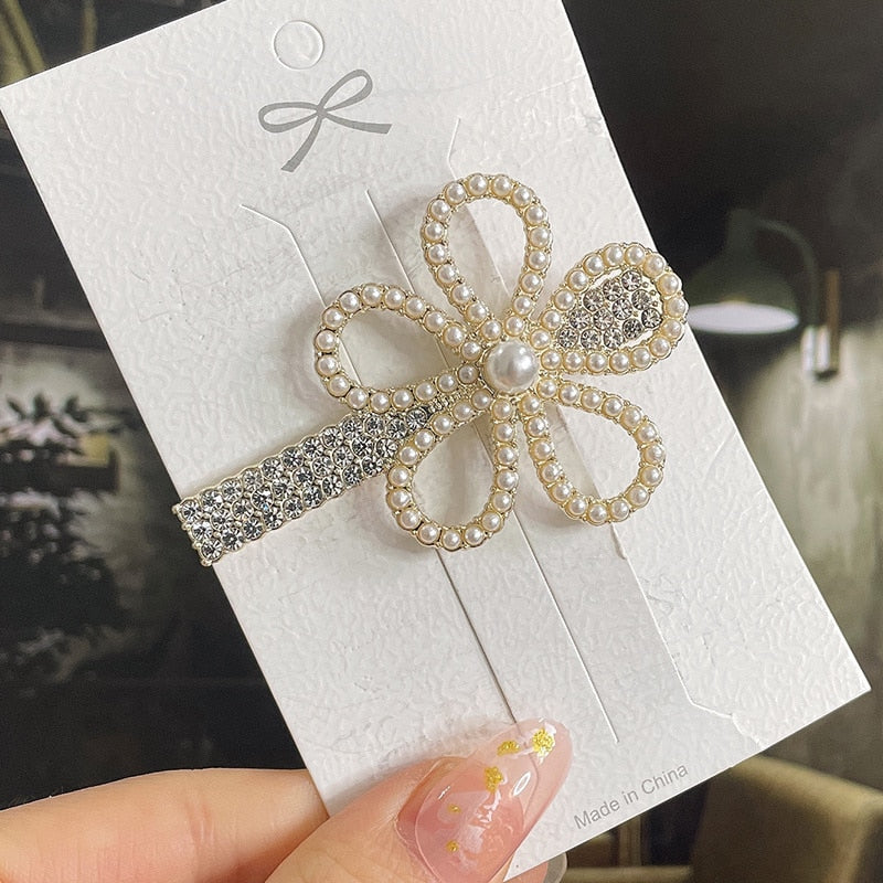 Modern Vintage Pearl Hair Clips