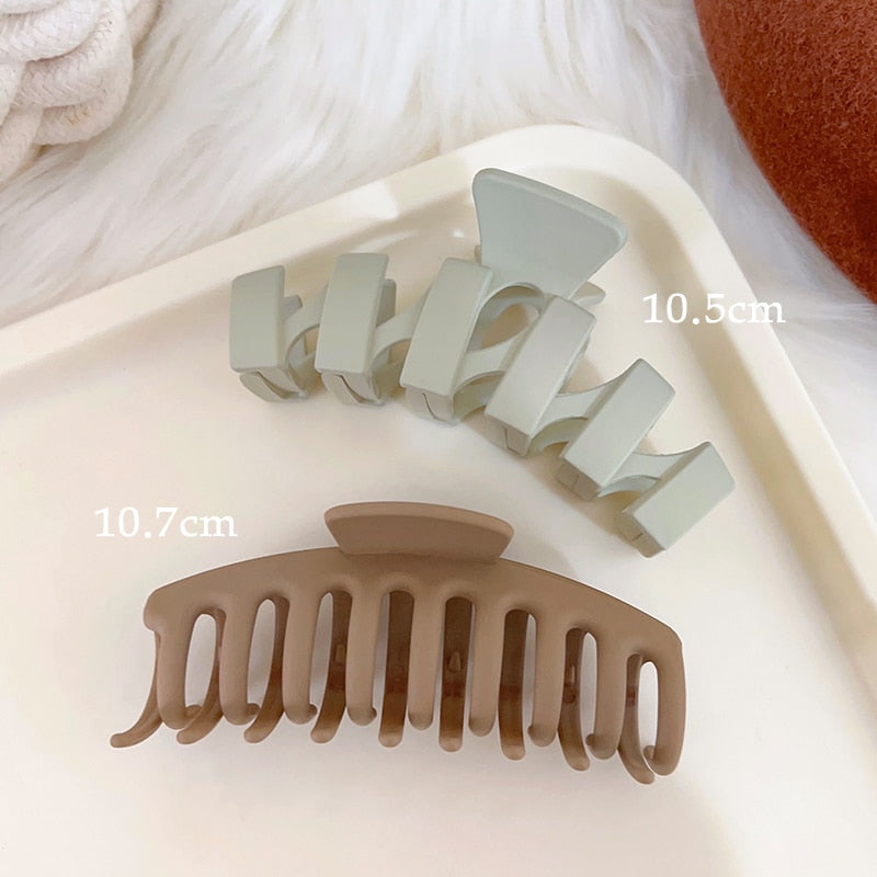 Neutral Y2k Style Claw Hair Clips