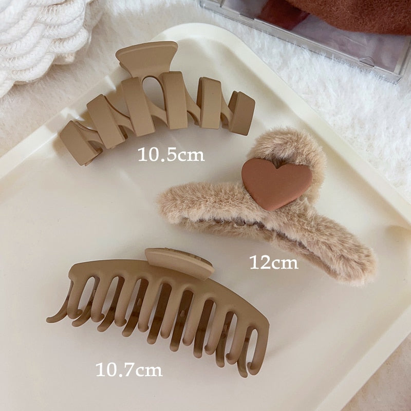 Neutral Y2k Style Claw Hair Clips