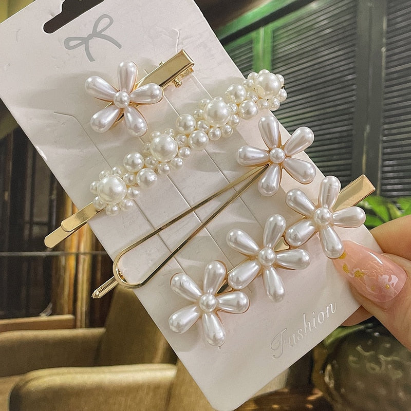 Modern Vintage Pearl Hair Clips