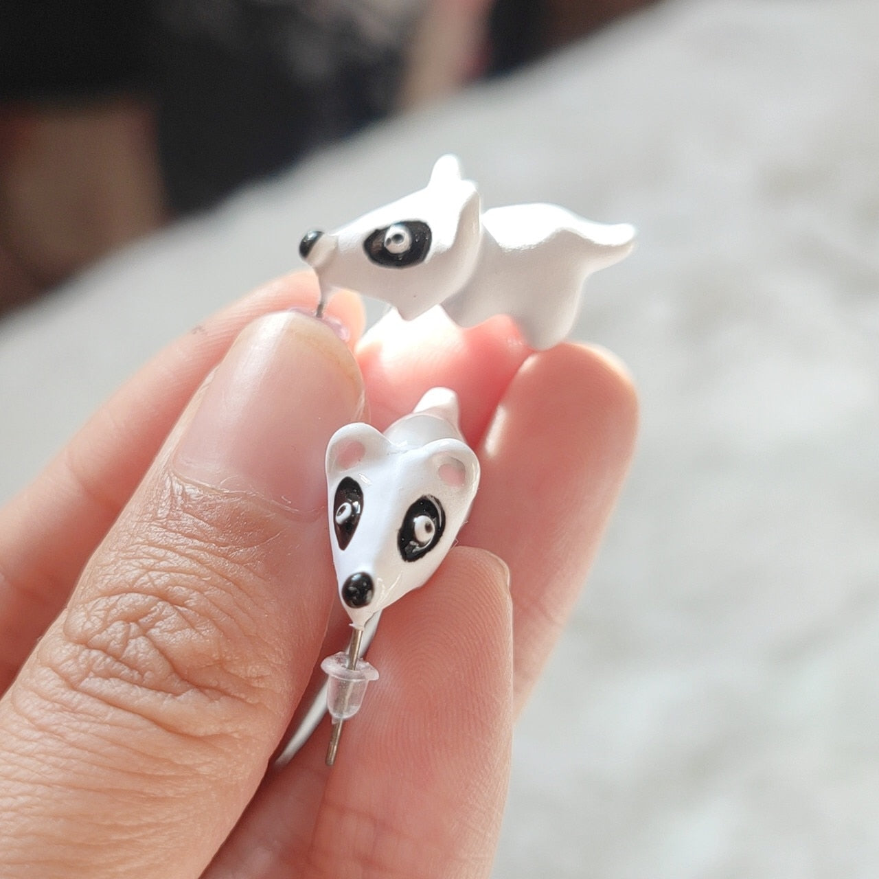 1Pair Cute Animal Biting Stud Earrings